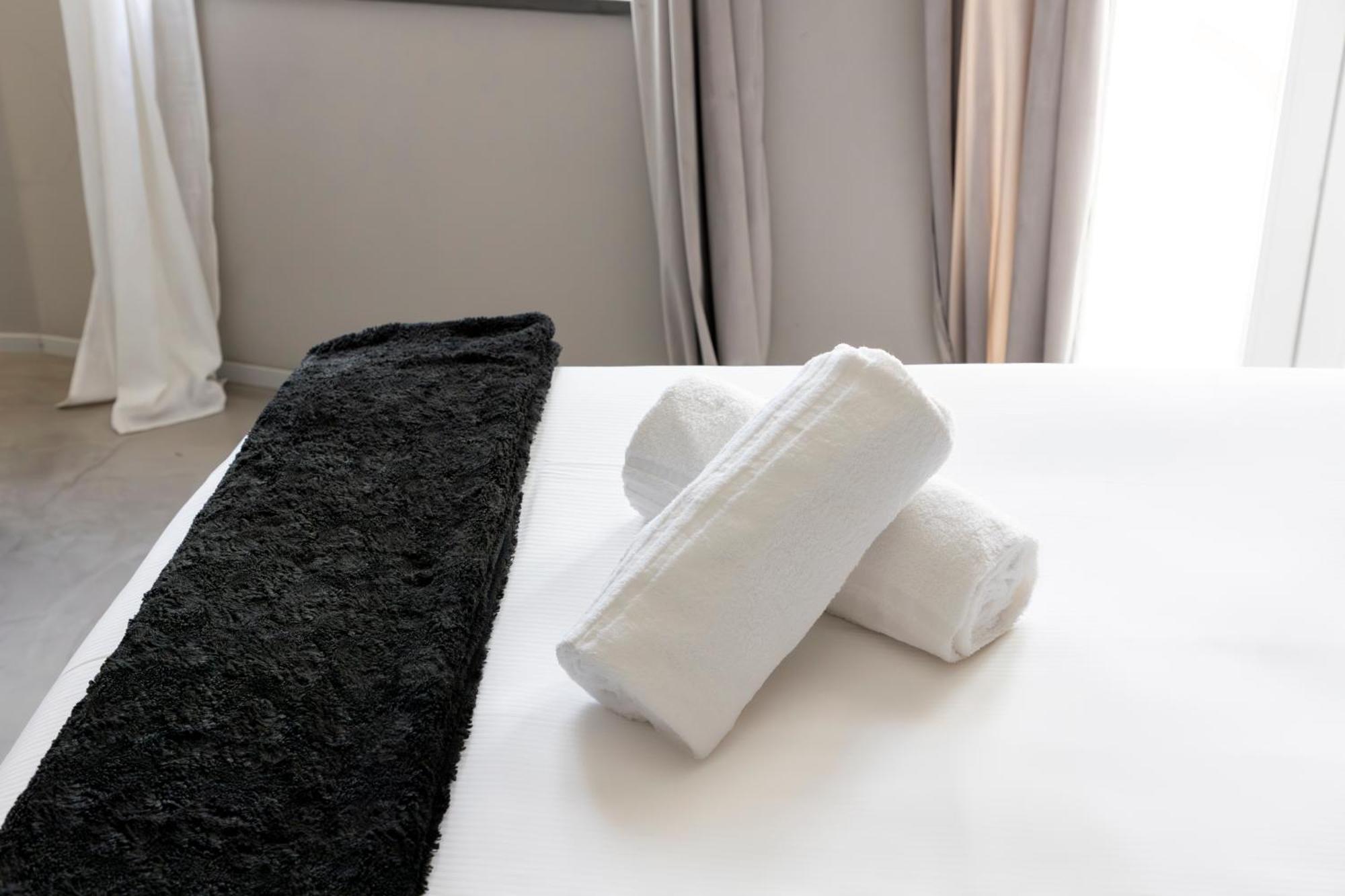 Milestone (Adults Only) Bed and Breakfast Quartu Sant'Elena Eksteriør billede